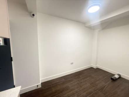 Hunters Grove, Hayes, Image 6