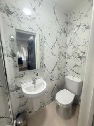 Pinglestone Close, West Drayton, Image 6