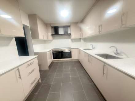 Gaveston Road, Slough, Image 2