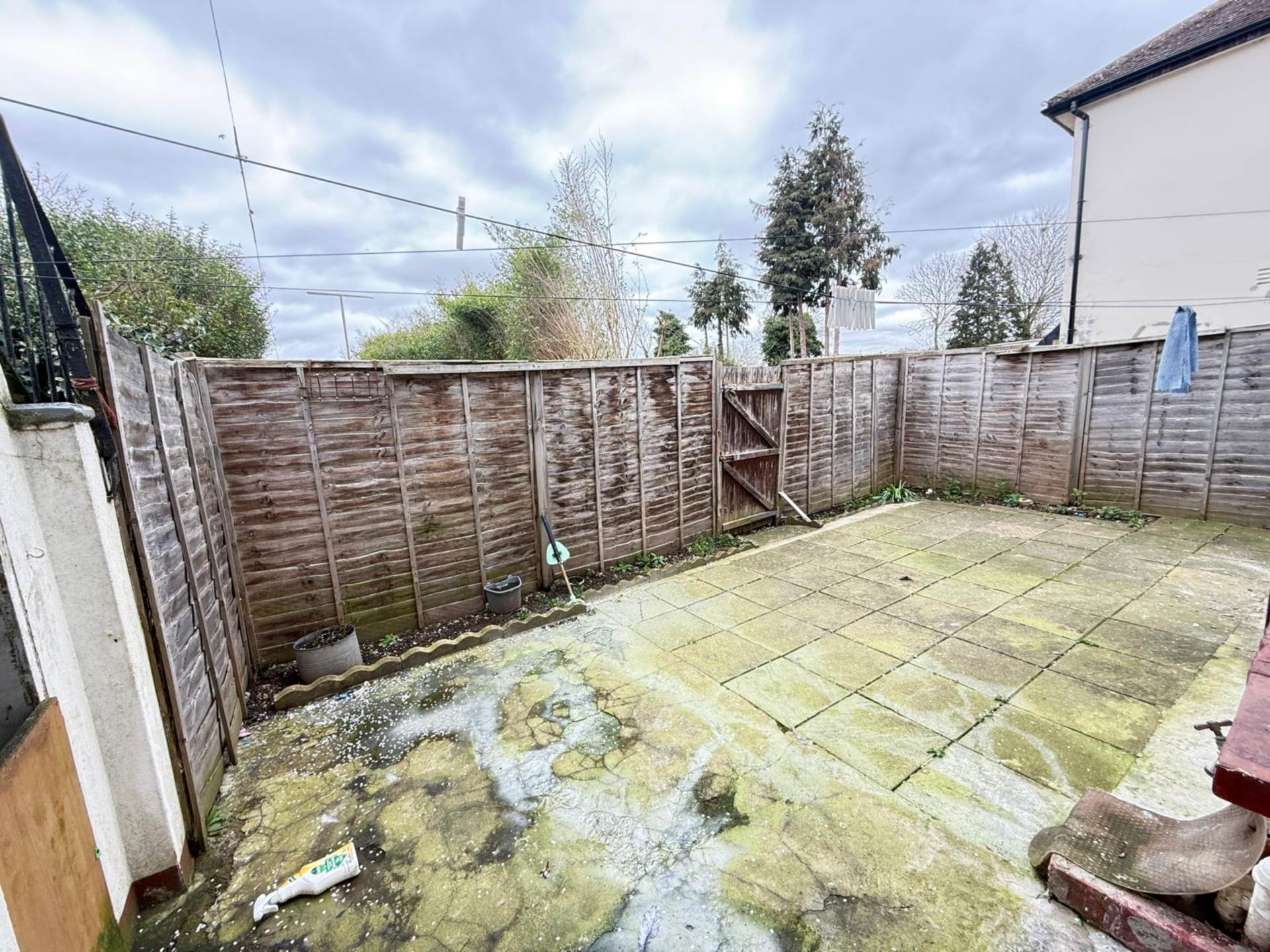 The Crescent, Hayes, Image 4