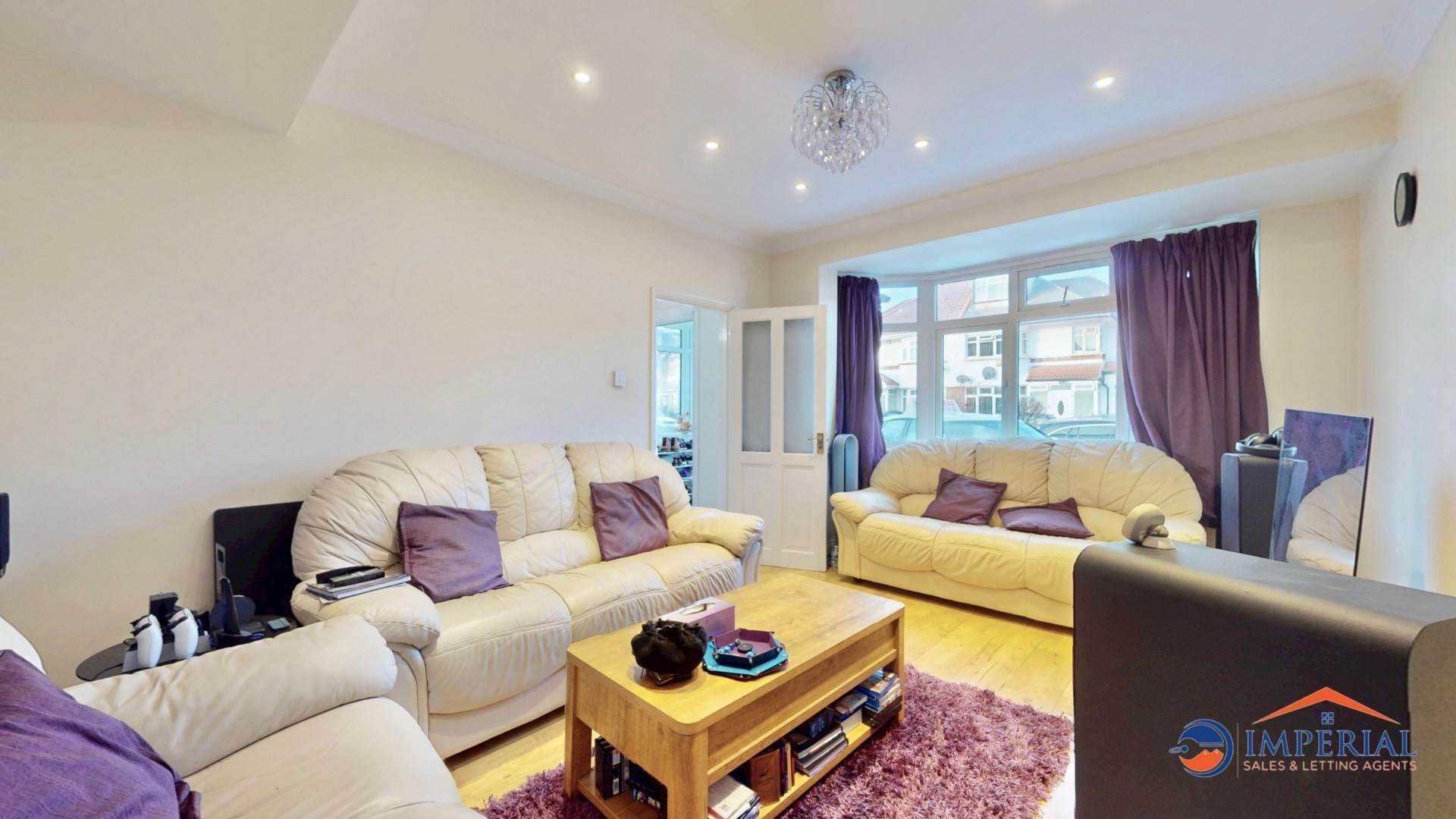 Crosslands Avn, Southall, Image 2