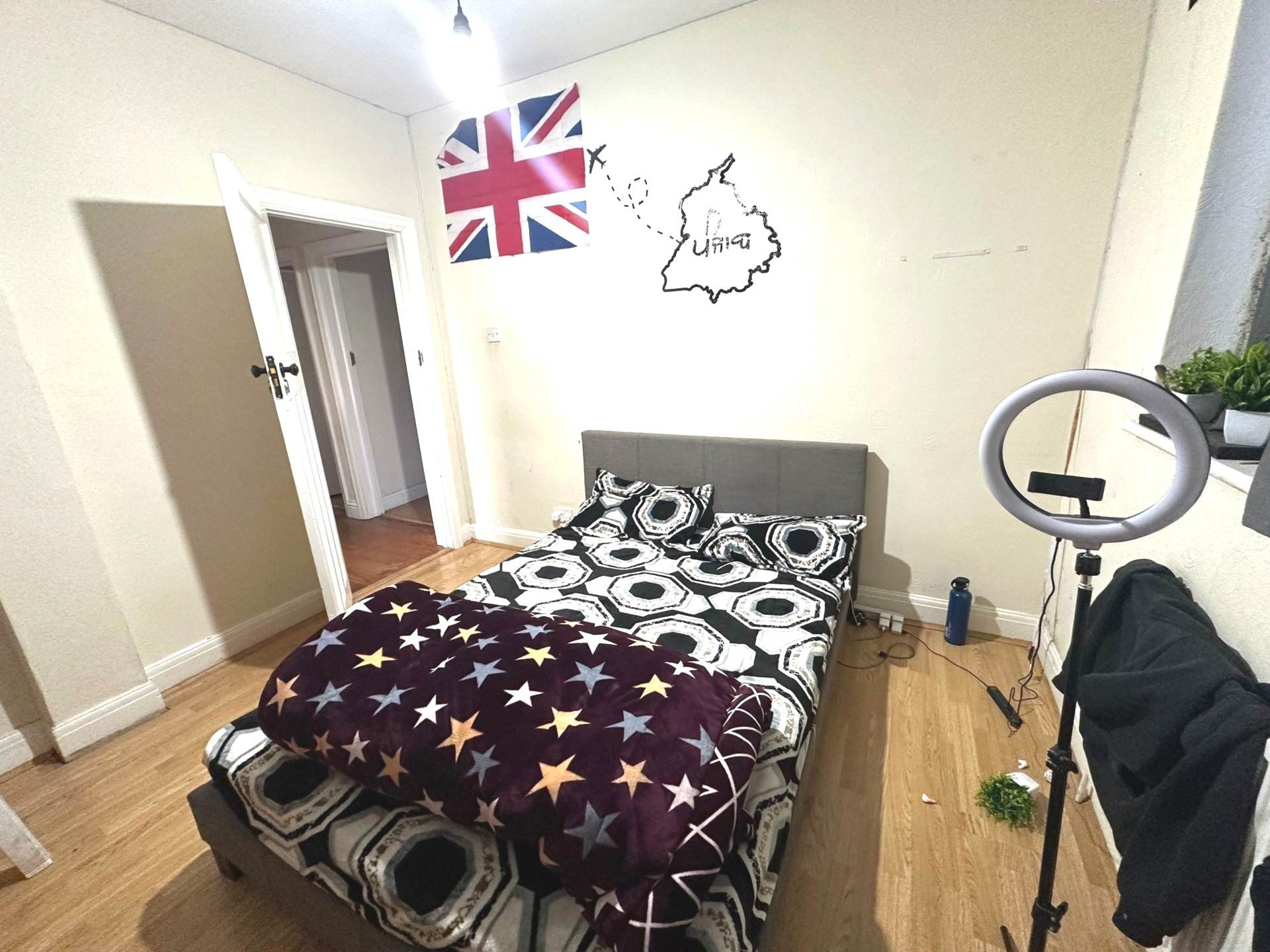 Springwell Road, Heston, Image 5