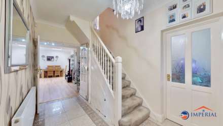 Crosslands Avn, Southall, Image 12