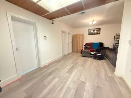 Cerne Close, Hayes, Image 1