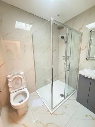 Cerne Close, Hayes, Image 7