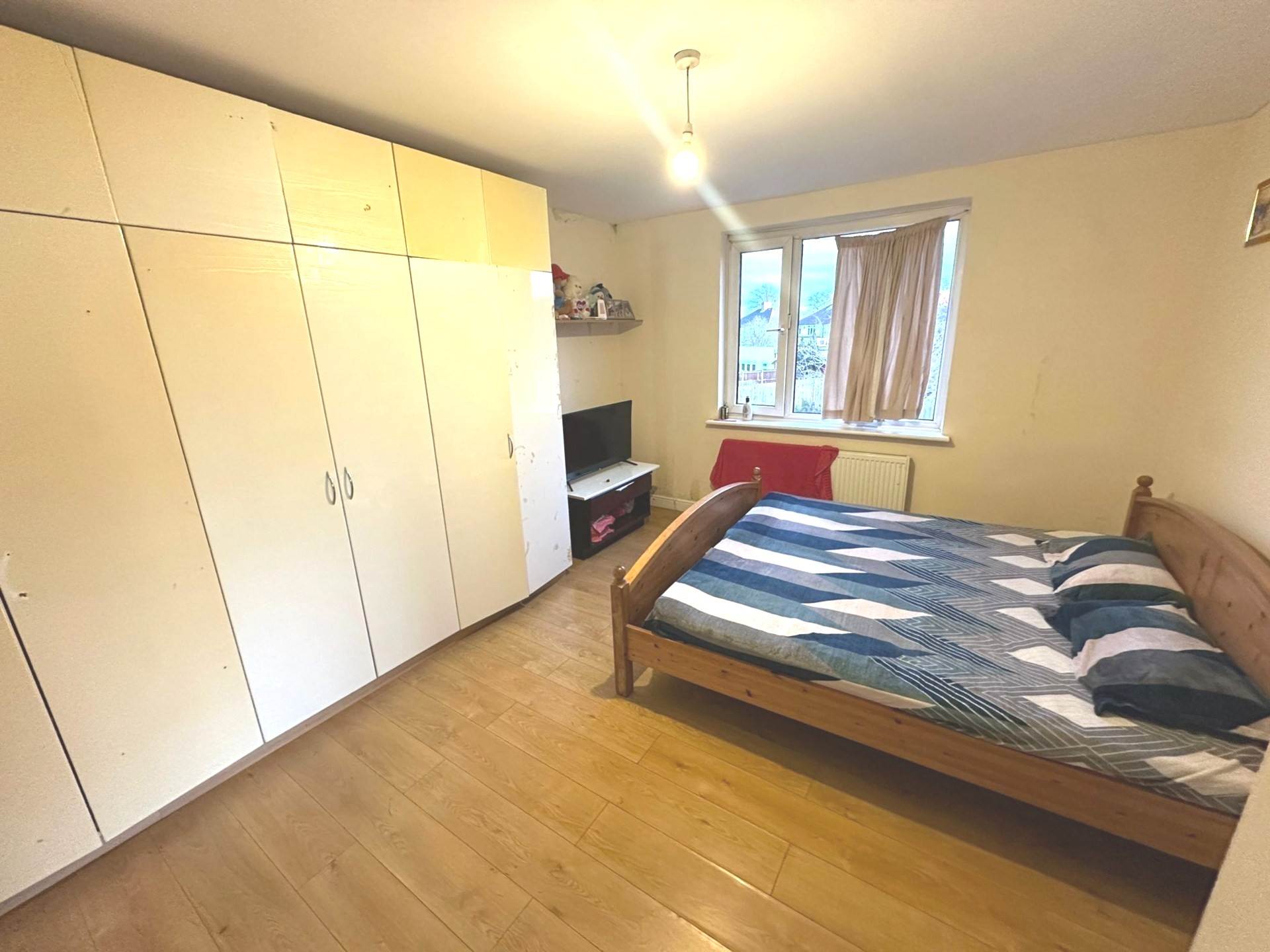 Springwell Road, Heston, Image 1