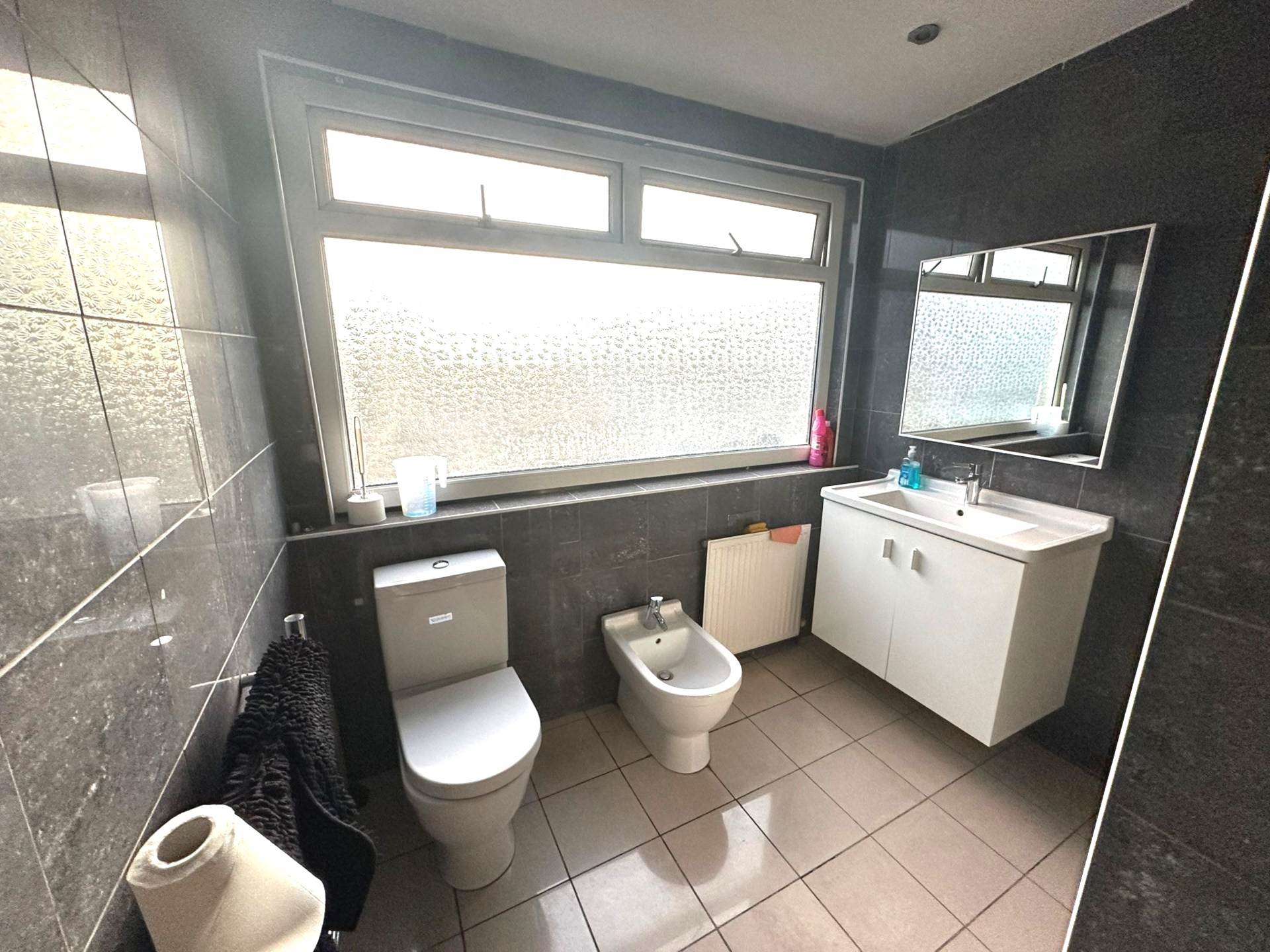 Springwell Road, Heston, Image 4