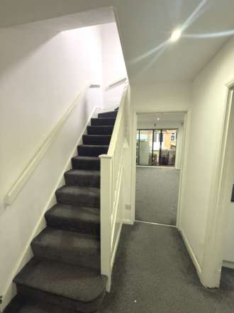 Barnes Avenue, Southall, Image 4