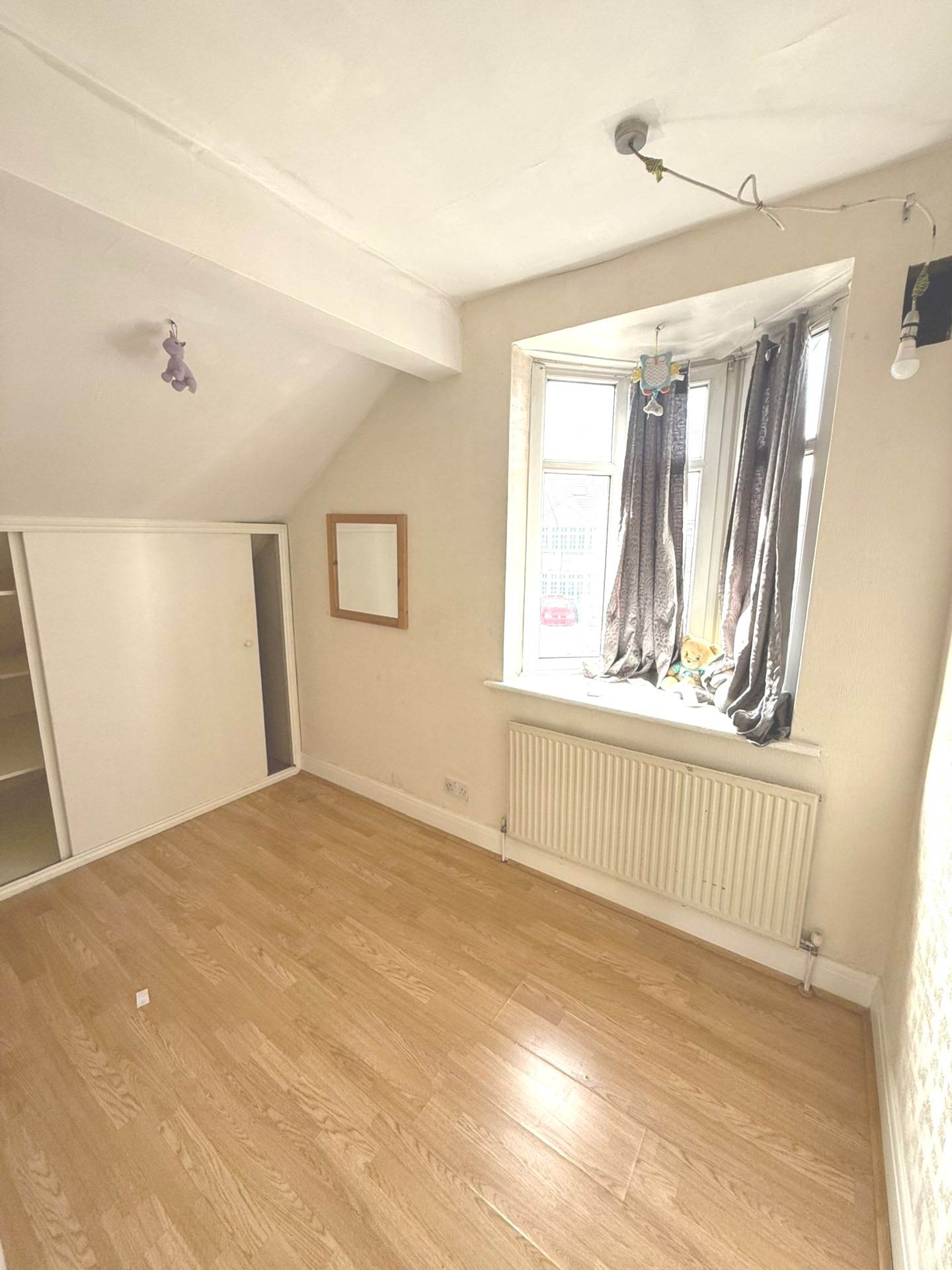 Springwell Road, Heston, Image 15