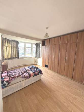 Springwell Road, Heston, Image 12