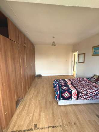 Springwell Road, Heston, Image 16