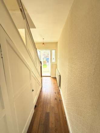 Springwell Road, Heston, Image 9