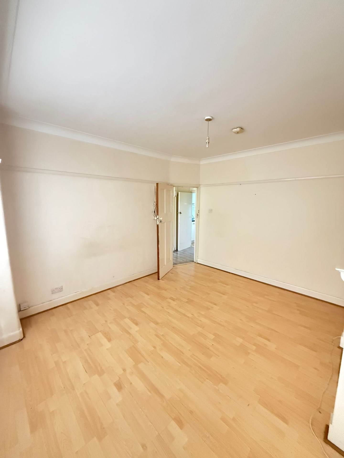 Heston Avenue, Heston, Image 4