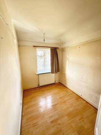 Heston Avenue, Heston, Image 14