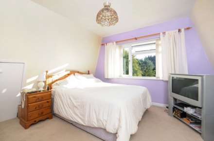 2 Bedroom Cottage, Brookmead Drive, Wallingford