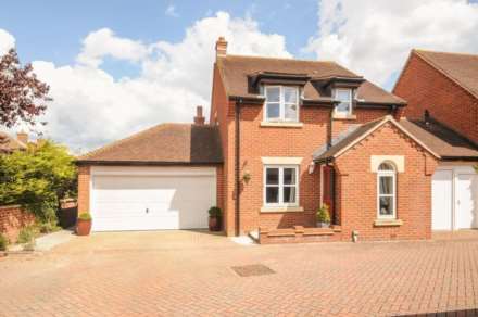 2 Bedroom Semi-Detached, St Martins Street, Wallingford