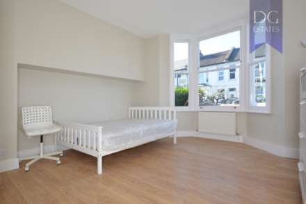 1 Bedroom Room (Double), Parkhurst Road, Bowes Park