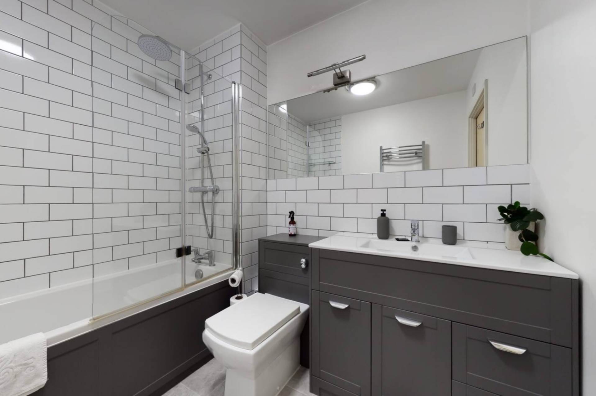 Westpoint Apartments, London, Image 12