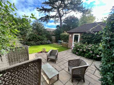 Gayton Close, Ashtead, KT21 2QJ, Image 16