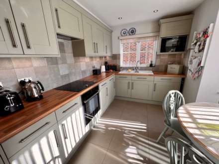 Gayton Close, Ashtead, KT21 2QJ, Image 3