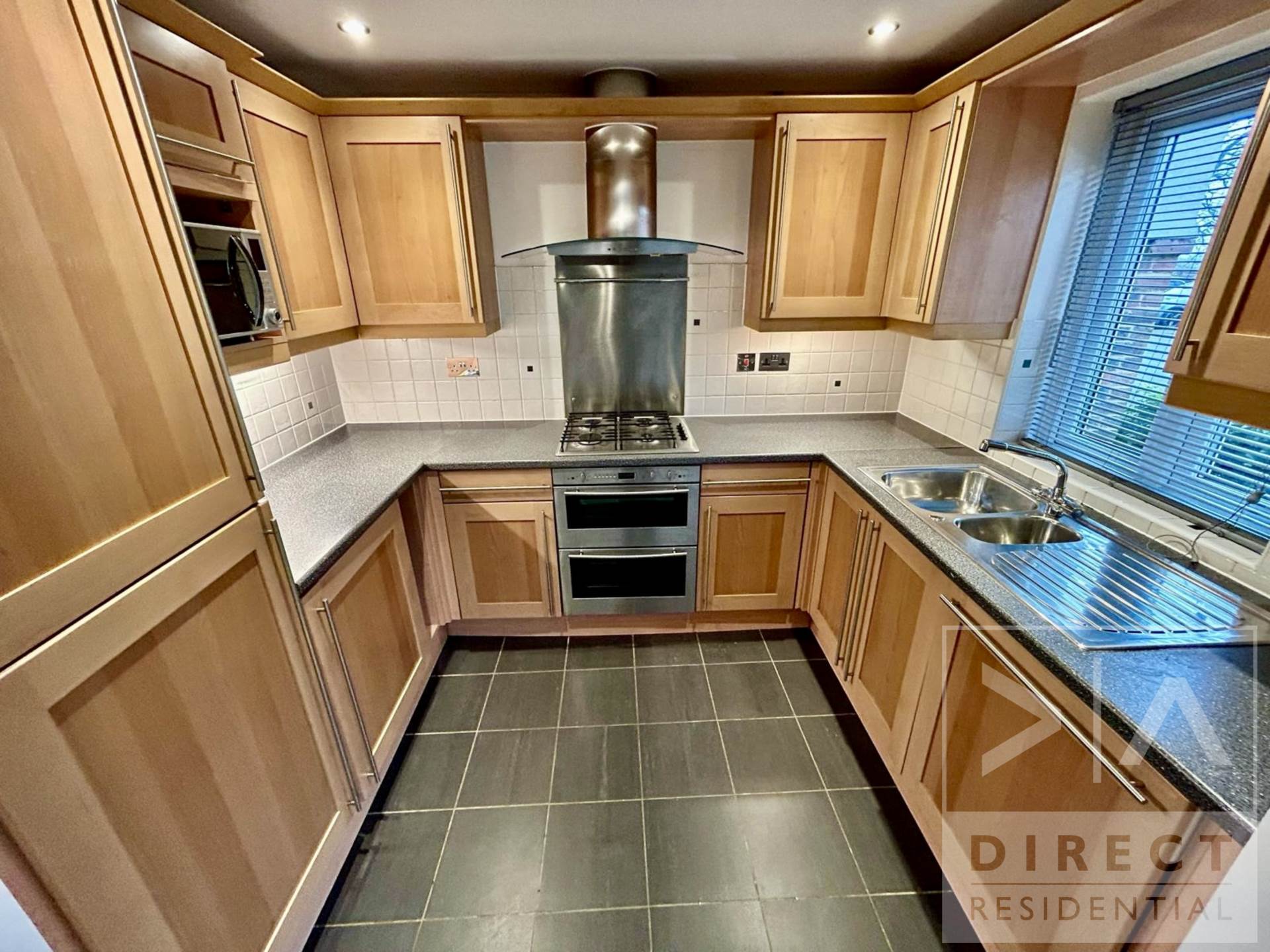 Randalls Road, Leatherhead, KT22 7UH, Image 2