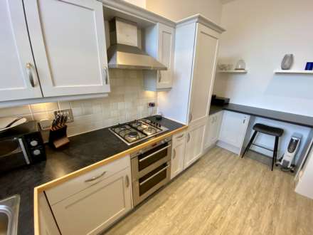 Horton Crescent, Epsom, KT19 8BW, Image 4