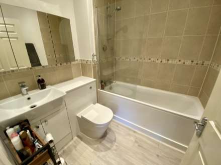 Horton Crescent, Epsom, KT19 8BW, Image 8