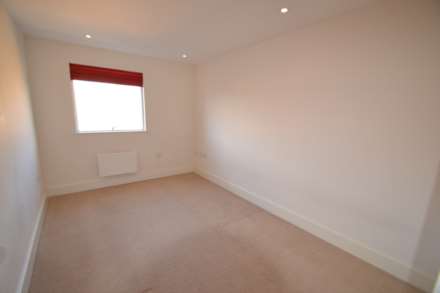 Church Street, Epsom, KT17 4NP, Image 7