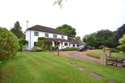 5 Bedroom Detached, Manor House Lane, Great Bookham, KT23 4EL