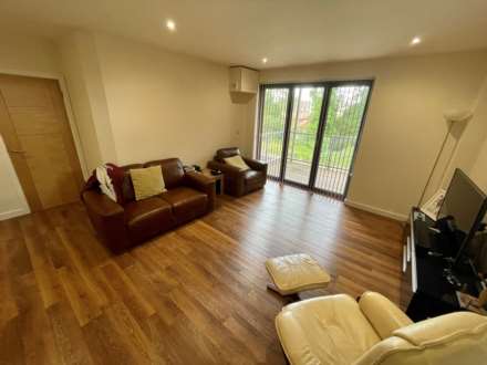 Upper High Street, Epsom, KT17 4RA, Image 3