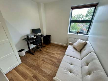 Upper High Street, Epsom, KT17 4RA, Image 5