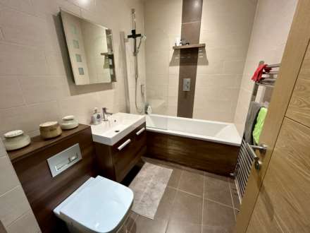 Upper High Street, Epsom, KT17 4RA, Image 9