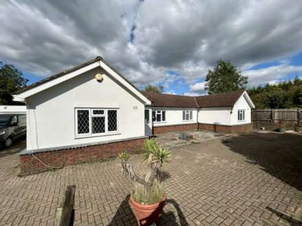 3 Bedroom Detached Bungalow, Croydon Lane, Banstead, SM7 3AS