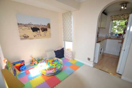 East Street, Epsom, KT17 1EP, Image 3