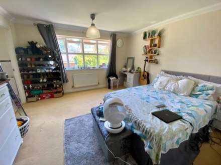 Quarry Gardens, Leatherhead, KT22 8UE, Image 10