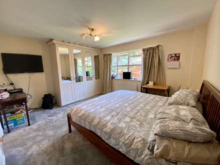 Quarry Gardens, Leatherhead, KT22 8UE, Image 8