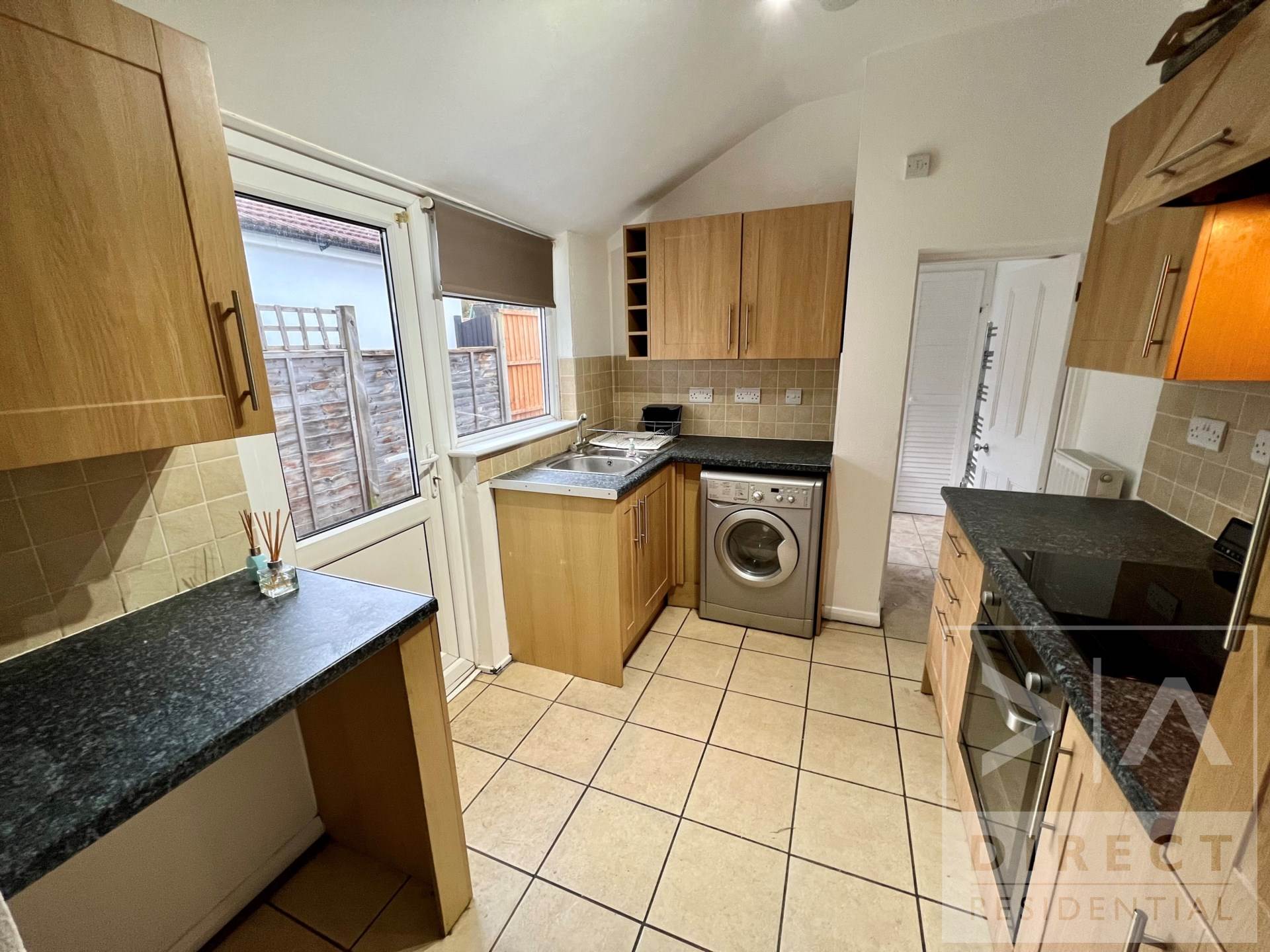 Adelphi Road, Epsom, KT17 1JB, Image 3