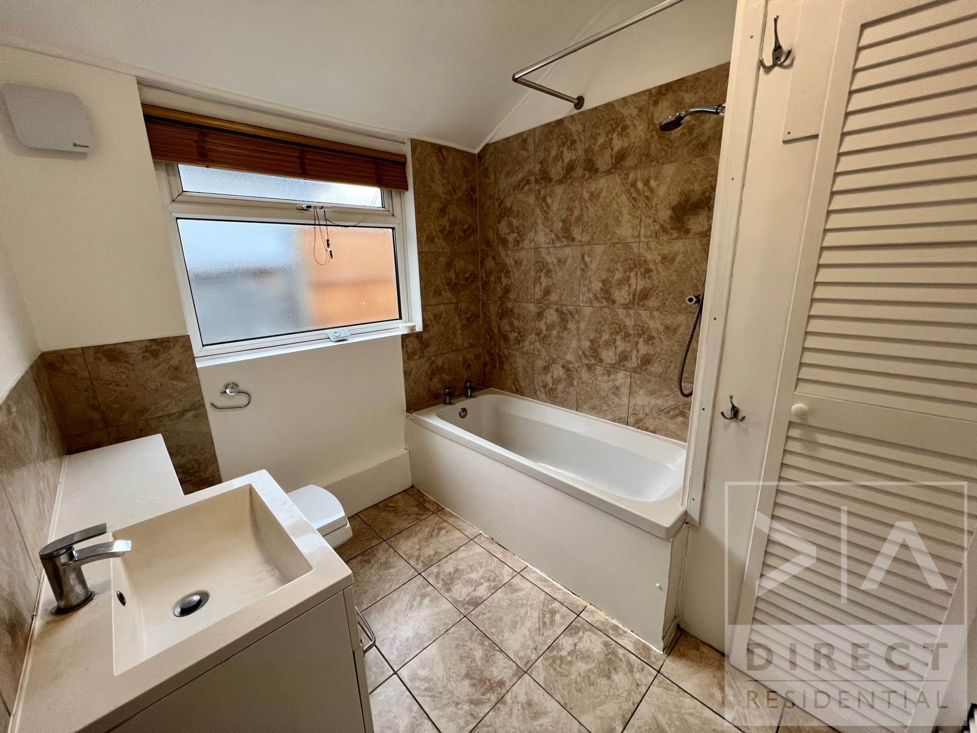 Adelphi Road, Epsom, KT17 1JB, Image 6