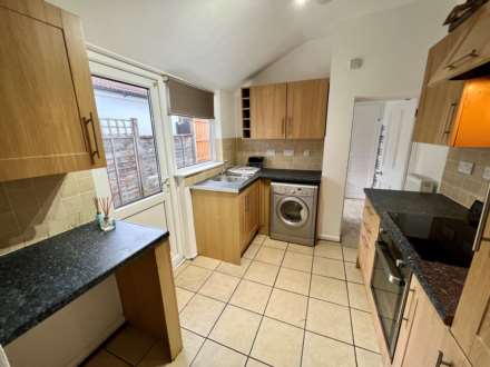 Adelphi Road, Epsom, KT17 1JB, Image 3