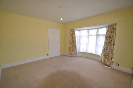 West Gardens, Epsom, KT17 1NQ, Image 5