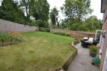 Warren Farm Close, Epsom, KT17 3AJ, Image 15