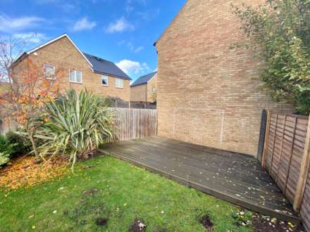 Pine Close, Epsom, KT19 8FN, Image 14