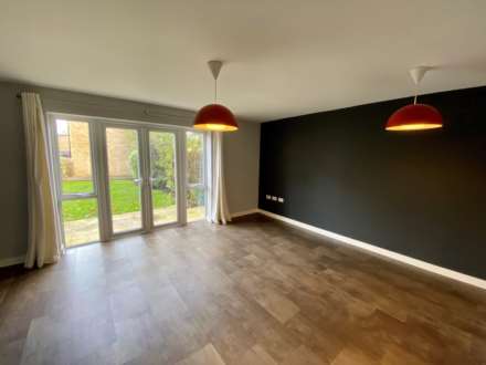 Pine Close, Epsom, KT19 8FN, Image 5