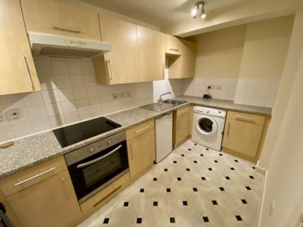 Station Approach, Epsom, KT19 8BY, Image 1