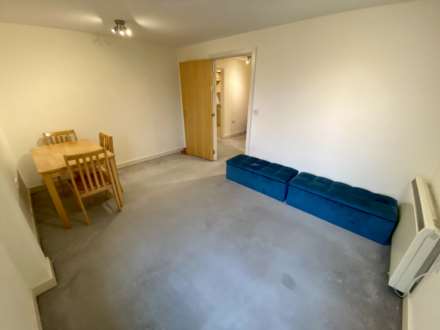 Station Approach, Epsom, KT19 8BY, Image 4