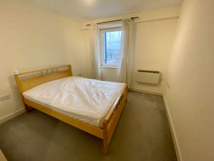 Station Approach, Epsom, KT19 8BY, Image 7