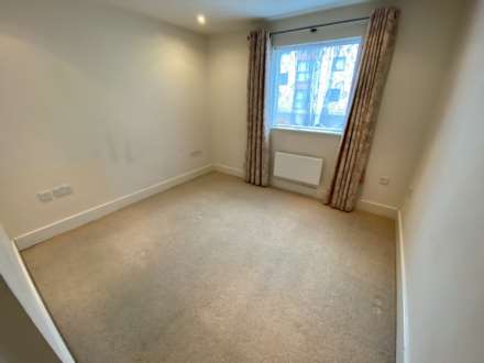 Church Street, Epsom, KT17 4NP, Image 10