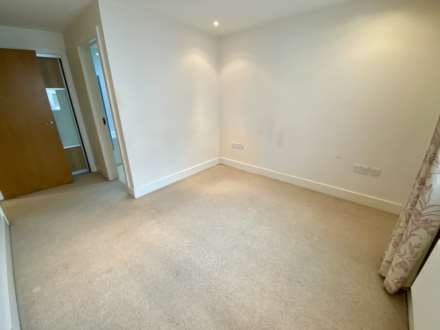 Church Street, Epsom, KT17 4NP, Image 11