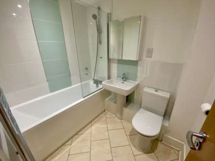 Church Street, Epsom, KT17 4NP, Image 12