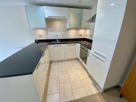 Church Street, Epsom, KT17 4NP, Image 3